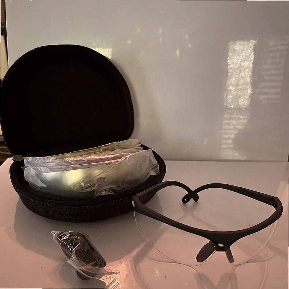 safety glasses Ansi Z87.1 Photochromic .